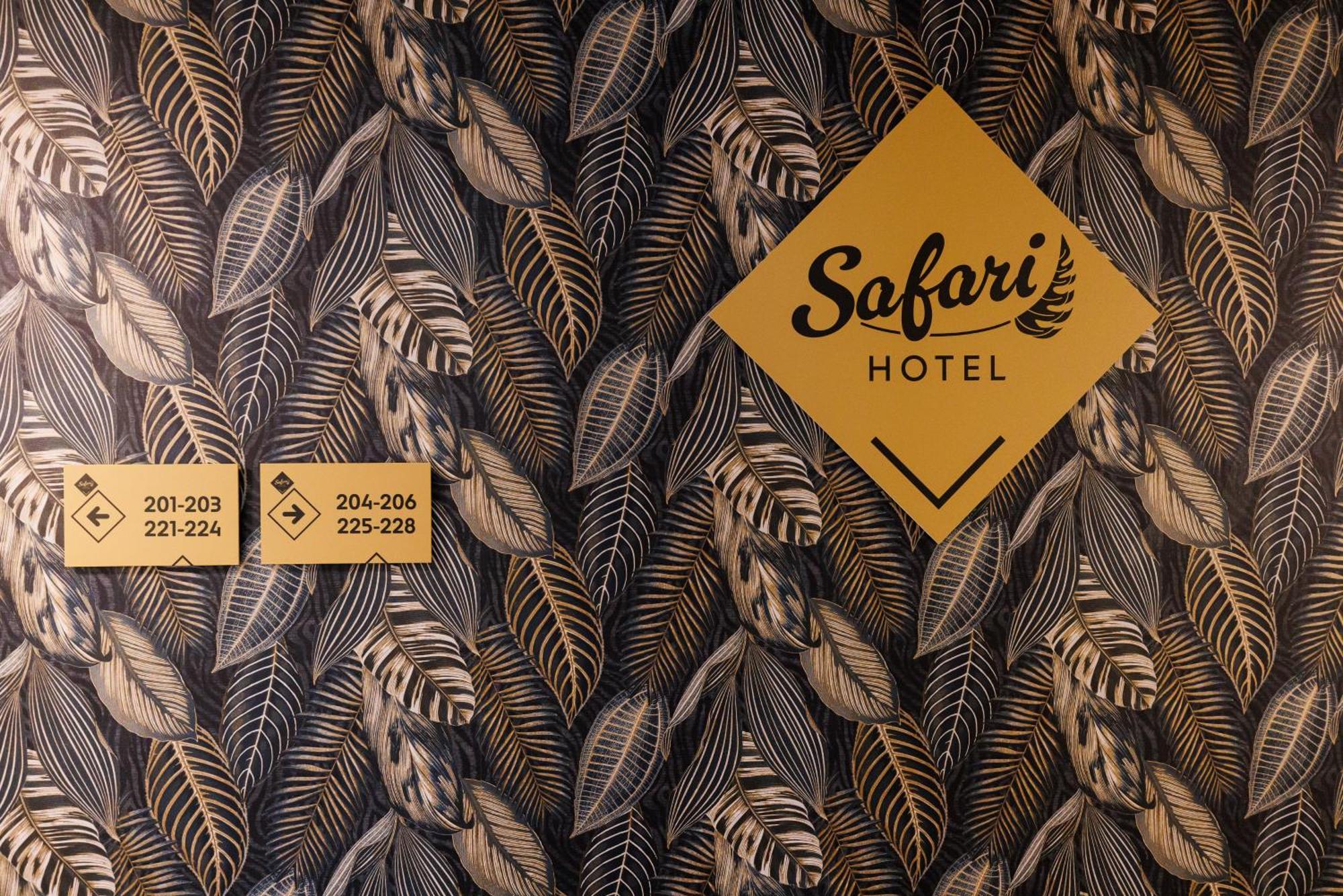 Safari Hotel Szeged Exteriör bild